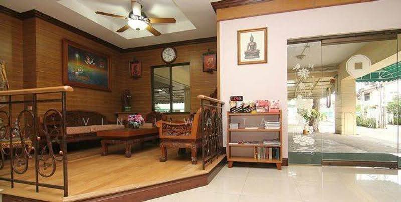 Omni Suites Aparts-Hotel : ออมนิ สวีท อพาร์ต-โฮเทล, กรุงเทพ, 25 ซอยศรีนครินทร์ 9, สวนหลวง, กรุงเทพ, 108 ตร.ม., อพาร์ทเมนท์ ให้เช่า, โดย Vinai Wattana, 500589336 - DDproperty.com
