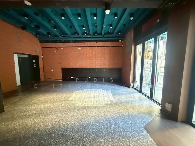พื้นที่เช่าชั้น 1 อโศก – สุขุมวิท 21 ทำเลทอง ใจกลางย่านธุรกิจ, กรุงเทพ, คลองเตยเหนือ, วัฒนา, กรุงเทพ, 60 ตร.ม., พื้นที่ขายของ ให้เช่า, โดย Pudis Chitrungsakorn, 500589364 - DDproperty.com