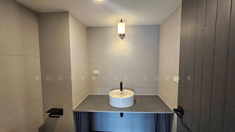 Omni Tower Sukhumvit Nana : ออมนิ ทาวเวอร์ สุขุมวิท นานา, กรุงเทพ, 69 ซอย สุขุมวิท 4, คลองเตย, กรุงเทพ, 120 ตร.ม., คอนโด ให้เช่า, โดย Boonraksa Sopak, 500589385 - DDproperty.com