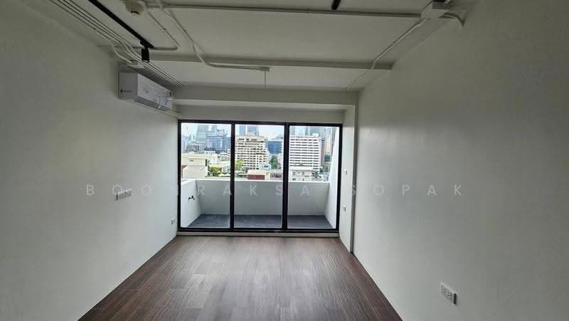 Omni Tower Sukhumvit Nana : ออมนิ ทาวเวอร์ สุขุมวิท นานา, กรุงเทพ, 69 ซอย สุขุมวิท 4, คลองเตย, กรุงเทพ, 120 ตร.ม., คอนโด ให้เช่า, โดย Boonraksa Sopak, 500589385 - DDproperty.com