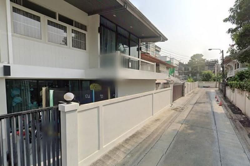 ขายบ้านเดี่ยว 3 ชั้น สไตล์โมเดิร์น อินทามระ ใกล้ MRT สุทธิสาร, bangkok, สุทธิสารวินิจฉัย, Din Daeng, Bangkok, 5 Bedrooms, 500 sqm, Single Detached House For Sale, by คุณชาญยุทธ, 500589392 - DDproperty.com