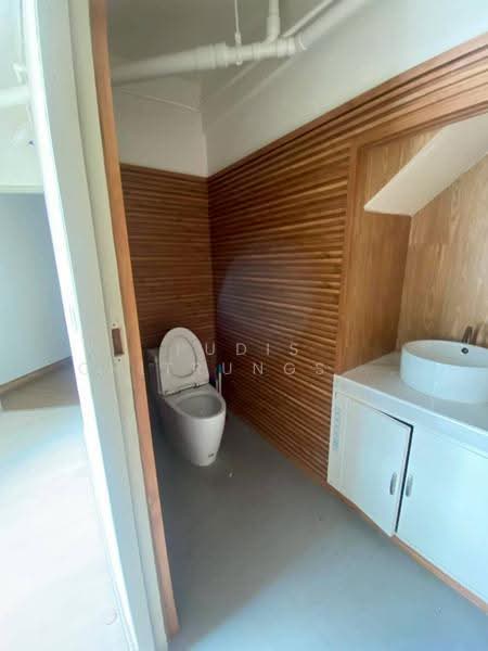 5-Storey Commercial Building with Mezzanine for Rent – Thonglor, bangkok, Khlong Tan Nua, Watthana, Bangkok, , 560 sqm, Shophouse For Rent, by Pudis Chitrungsakorn, 500589402 - DDproperty.com