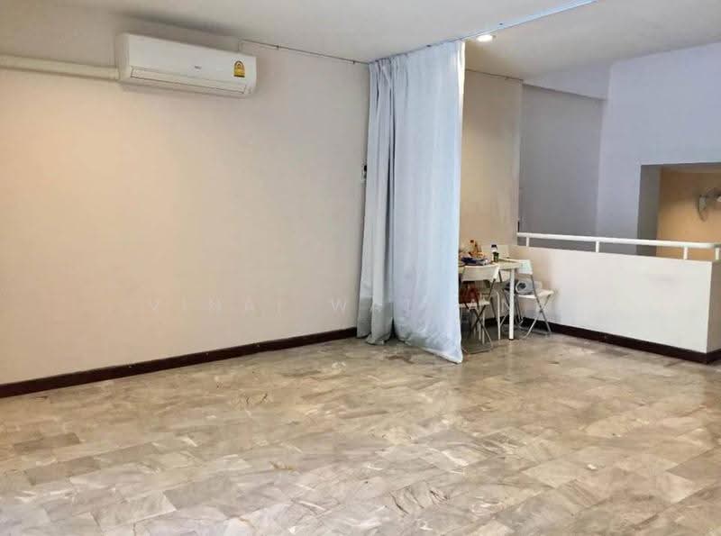 4-BR Townhouse, bangkok, Hua Mak, Bang Kapi, Bangkok, 4 Bedrooms, 368 sqm, Townhouse For Rent, by Vinai Wattana, 500589481 - DDproperty.com