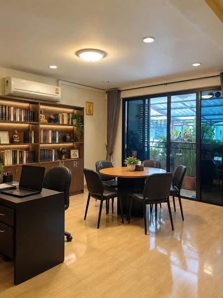 ทาวน์เฮาส์ ลาดพร้าว 41 แยก 6-9, bangkok, Chan Kasem, Chatuchak, Bangkok, 3 Bedrooms, 180 sqm, Townhouse For Sale, by NR AGENT, 500589619 - DDproperty.com