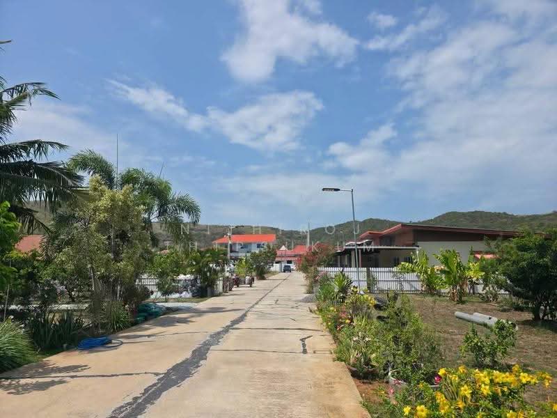10-BR House, prachuap-khiri-khan, Pak Nam Pran, Pran Buri, Prachuap Khiri Khan, 10+ Bedrooms, 7,038 sqm, Single Detached House For Sale, by Nithiroj Thipsukum, 500589666 - DDproperty.com