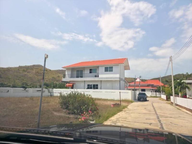 10-BR House, prachuap-khiri-khan, Pak Nam Pran, Pran Buri, Prachuap Khiri Khan, 10+ Bedrooms, 7,038 sqm, Single Detached House For Sale, by Nithiroj Thipsukum, 500589666 - DDproperty.com