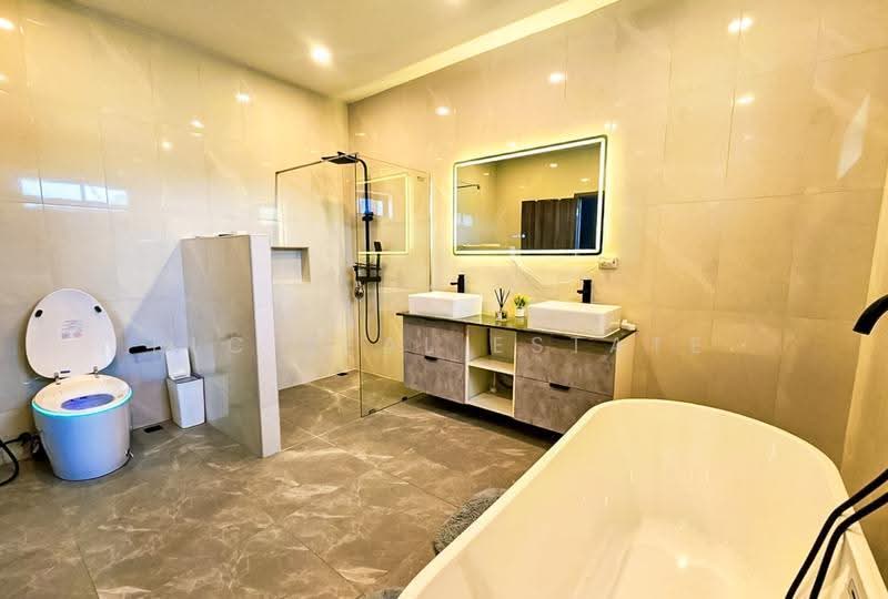 4 Bedroom House for Sale Huai Yai East Pattaya, Chon Buri (Pattaya), Nong Pru, Bang Lamung (Pattaya), Chon Buri (Pattaya), 4 Bedrooms, 340 sqm, Single Detached House For Sale, by PLC real estate, 500589684 - DDproperty.com