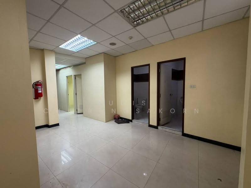 1st–2nd Floor Commercial Space for Rent – Sampeng | Yaowarat, bangkok, Chakkrawat, Samphanthawong, Bangkok, , 240 sqm, Shophouse For Rent, by Pudis Chitrungsakorn, 500589699 - DDproperty.com