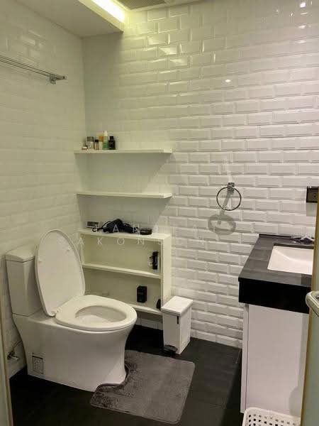 Royal Castle Sukhumvit, bangkok, 30 Soi Sukhumvit 39, Khlongtoei Nua, Watthana, Bangkok, 3 Bedrooms, 191 sqm, Condo For Rent, by Tanapat Sakonsontised, 500589783 - DDproperty.com