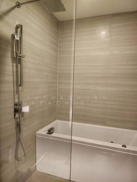 Park Origin Phrom Phong (Park 24), bangkok, 68 Soi Sukhumvit 24, Khong Tan, Khlong Toei, Bangkok, 1 Bedroom, 34 sqm, Condo For Rent, by Juthabhorn Uppachit (Amy), 500589809 - DDproperty.com