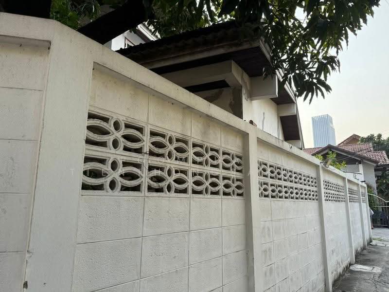 7-BR House, bangkok, Samsen Nai, Phaya Thai, Bangkok, 7 Bedrooms, 280 sqm, Single Detached House For Sale, by Poomphat Tienthongsakul, 500589825 - DDproperty.com