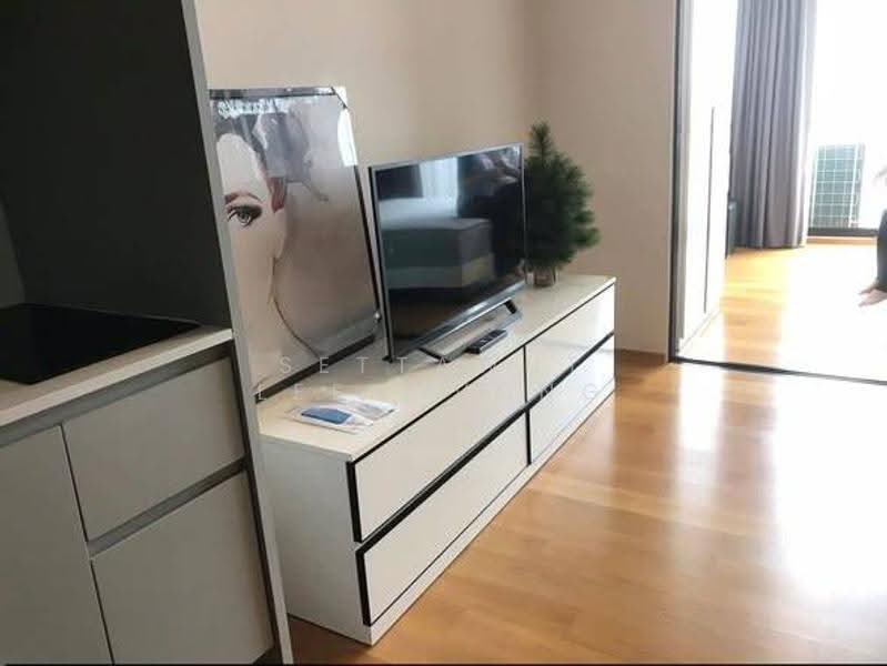 Noble Revo Silom, bangkok, 88 Soi Surasak Surasak Road, Silom, Bang Rak, Bangkok, 1 Bedroom, 34 sqm, Condo For Rent, by Settawut Leenavong, 500589836 - DDproperty.com
