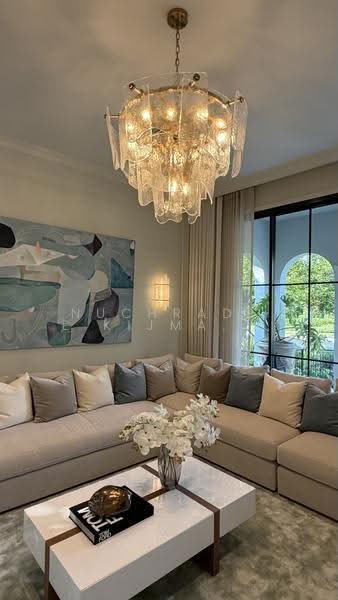 Narasiri Victoire Krungthep Kreetha, bangkok, Hua Mak, Bang Kapi, Bangkok, 5 Bedrooms, 678 sqm, Single Detached House For Sale, by Nuchradee Kijmanee, 500589838 - DDproperty.com