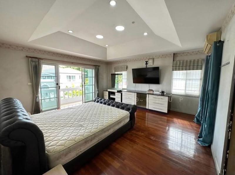 Nantawan Suanluang Rama 9, bangkok, Chaloem Phra Kiat Rama 9, Soi 62, Dok Mai, Prawet, Bangkok, 4 Bedrooms, 300 sqm, Single Detached House For Rent, by The Luxe Group, 500589901 - DDproperty.com
