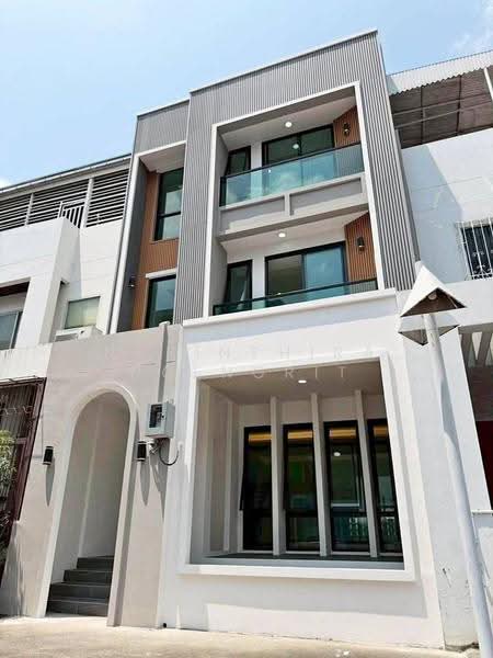Prominent Place, bangkok, Ramkhamhaeng 24 Alley, Hua Mak, Bang Kapi, Bangkok, 4 Bedrooms, 368 sqm, Townhouse For Rent, by Narinthira Roengrit, 500589935 - DDproperty.com