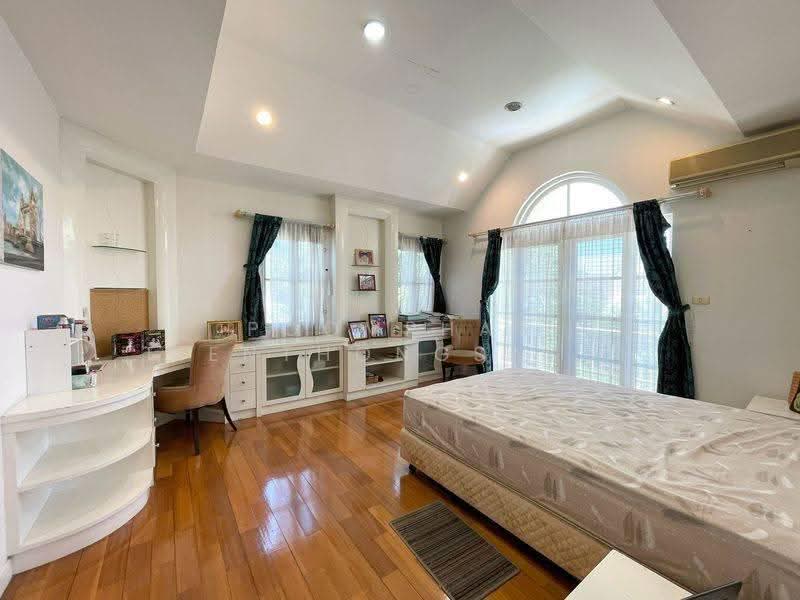 undefined, bangkok, Thung Song Hong, Lak Si, Bangkok, 4 Bedrooms, 4 sqm, Single Detached House For Sale, by Poomphat Tienthongsakul, 500589946 - DDproperty.com