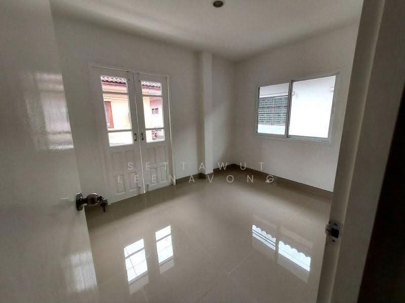 3-BR Townhouse, bangkok, Sam Wa Tawan Tok, Khlong Sam Wa, Bangkok, 3 Bedrooms, 97 sqm, Townhouse For Sale, by Settawut Leenavong, 500589958 - DDproperty.com