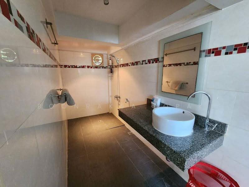 4-BR Townhouse, bangkok, Khlongtoei Nua, Watthana, Bangkok, 4 Bedrooms, 425 sqm, Townhouse For Rent, by Boonraksa Sopak, 500589961 - DDproperty.com