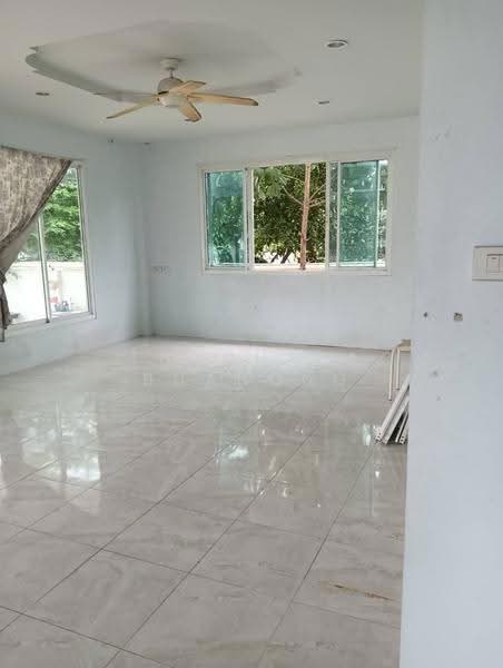 4-BR House, bangkok, Hua Mak, Bang Kapi, Bangkok, 4 Bedrooms, 445 sqm, Single Detached House For Rent, by Thachaya Buanong, 500590080 - DDproperty.com