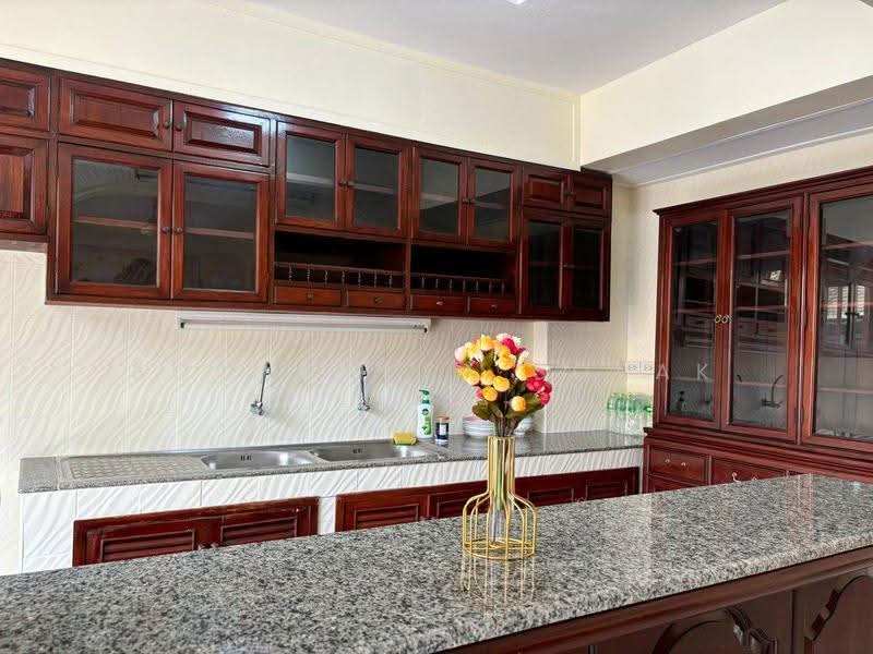 5-BR Townhouse, bangkok, Khlong Tan Nua, Watthana, Bangkok, 5 Bedrooms, 350 sqm, Townhouse For Rent, by Boonraksa Sopak, 500590096 - DDproperty.com