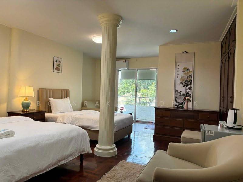 5-BR Townhouse, bangkok, Khlong Tan Nua, Watthana, Bangkok, 5 Bedrooms, 350 sqm, Townhouse For Rent, by Boonraksa Sopak, 500590096 - DDproperty.com