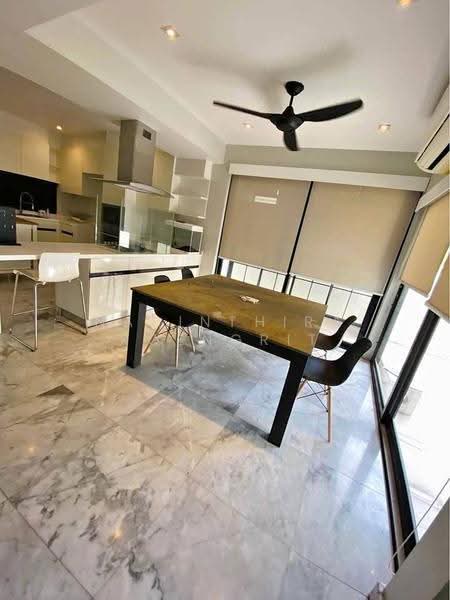 3-BR House, bangkok, Praborommaharatchawang, Phra Nakhon, Bangkok, 3 Bedrooms, 280 sqm, Single Detached House For Rent, by Narinthira Roengrit, 500590104 - DDproperty.com
