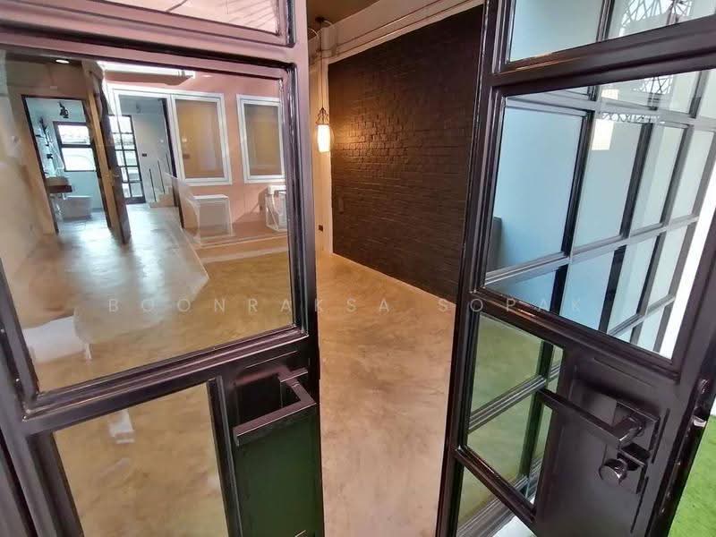 4-BR House, bangkok, Phra Kanong Nua, Watthana, Bangkok, 4 Bedrooms, 256 sqm, Single Detached House For Rent, by Boonraksa Sopak, 500590125 - DDproperty.com