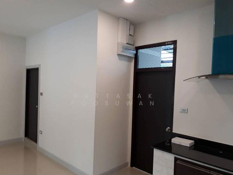 บ้าน 2-ห้องนอน, ชลบุรี, ศรีราชา, ชลบุรี, 250 ตร.ม., บ้านเดี่ยว ขาย, โดย Nattasak Poosuwan, 500590191 - DDproperty.com