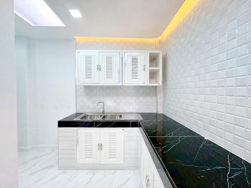Baan Rajapruek 3, pathum-thani, Khlong Nung, Khlong Luang, Pathum Thani, 2 Bedrooms, 148 sqm, Townhouse For Sale, by พิมพ์นภัส ภูธนภัทร, 500590194 - DDproperty.com