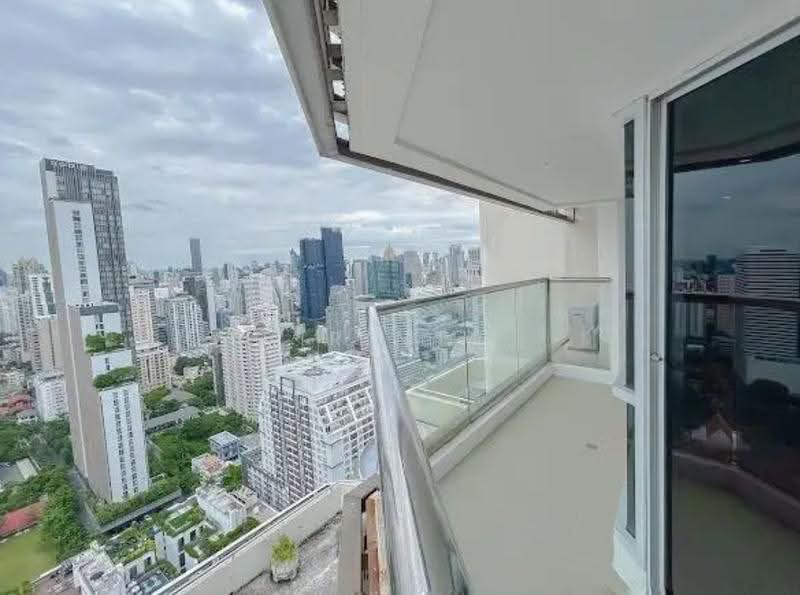 Sukhumvit Suite, bangkok, 19 Soi Sukhumvit 13, Khlongtoei Nua, Watthana, Bangkok, 4 Bedrooms, 220 sqm, Condo For Rent, by Virin W., 500590277 - DDproperty.com