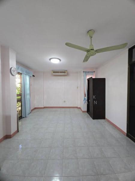 undefined, chon-buri, Nong Pru, Bang Lamung (Pattaya), Chon Buri (Pattaya), 4 Bedrooms, 200 sqm, Single Detached House For Sale, by Nattasak Poosuwan, 500590281 - DDproperty.com