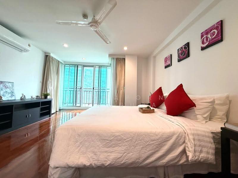 Sathorn Gallery Residences, bangkok, 70 Pan Road, Silom, Bang Rak, Bangkok, 3 Bedrooms, 200 sqm, Condo For Rent, by Gochaporn Fongsupa, 500590309 - DDproperty.com