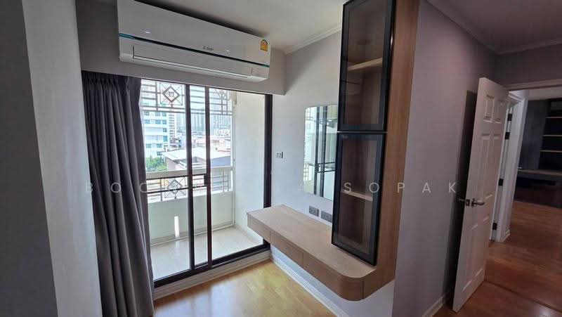 Lumpini Ville Phahol-Suthisarn, bangkok, 23 Inthamara 2 Alley, Samsen Nai, Phaya Thai, Bangkok, 2 Bedrooms, 60 sqm, Condo For Rent, by Boonraksa Sopak, 500590314 - DDproperty.com