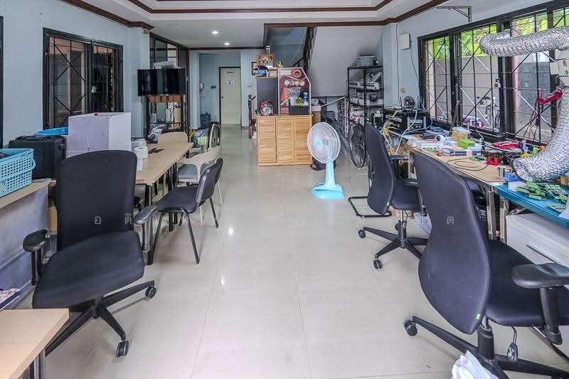 ลาดพร้าว, bangkok, ลาดพร้าว, Khlong Chaokhun Sing, Wang Thonglang, Bangkok, 3 Bedrooms, 250 sqm, Single Detached House For Rent, by อดิเทพ ภระมรทัต, 500590355 - DDproperty.com