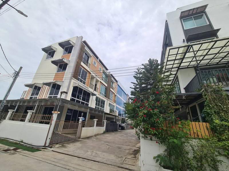 undefined, bangkok, Bang Chak, Phra Khanong, Bangkok, 3 Bedrooms, 311 sqm, Townhouse For Rent, by Boonraksa Sopak, 500590358 - DDproperty.com