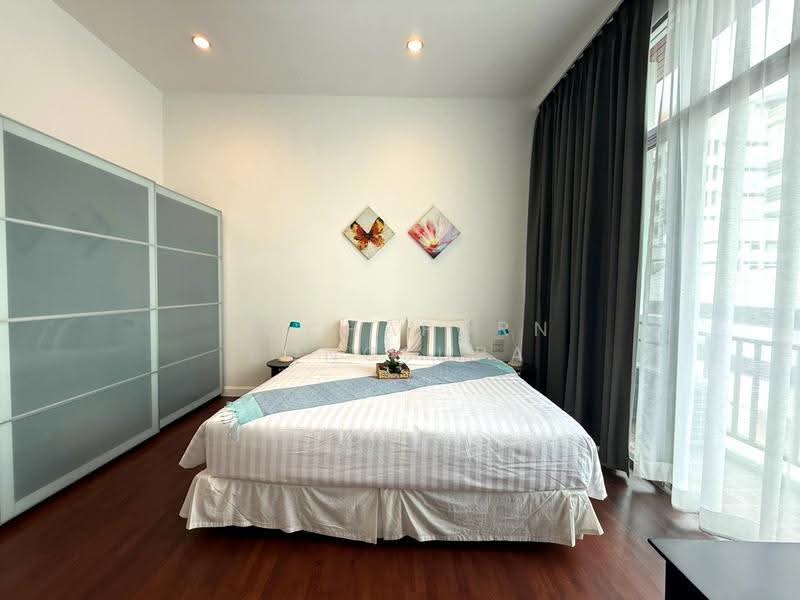 Sathorn Gallery Residences, bangkok, 70 Pan Road, Silom, Bang Rak, Bangkok, 4 Bedrooms, 350 sqm, Condo For Rent, by Gochaporn Fongsupa, 500590399 - DDproperty.com