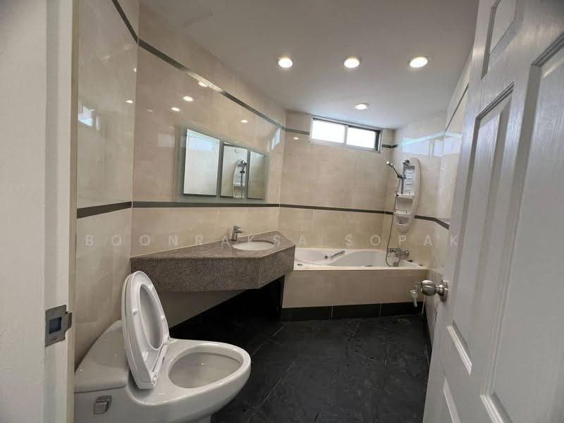 Witthayu Complex, bangkok, 1673 New Petchaburi Road, Makkasan, Ratchathewi, Bangkok, 2 Bedrooms, 101 sqm, Condo For Rent, by Boonraksa Sopak, 500590414 - DDproperty.com
