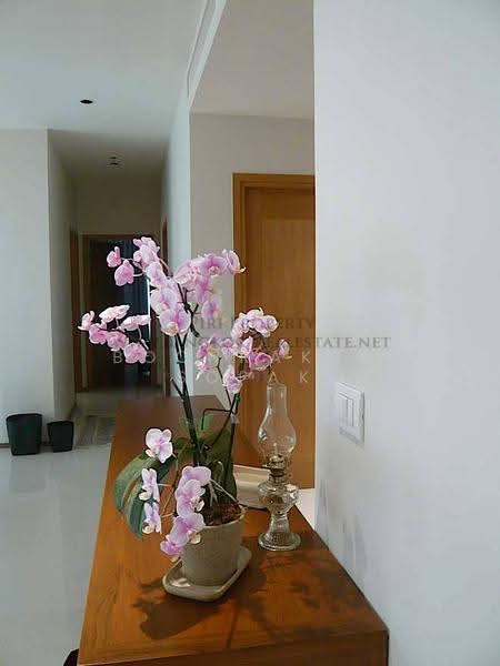 The Emporio Place, bangkok, 93 Soi Sukhumvit 24, Sukhumvit Road, Khong Tan, Khlong Toei, Bangkok, 2 Bedrooms, 100 sqm, Condo For Rent, by Boonraksa Sopak, 500590430 - DDproperty.com