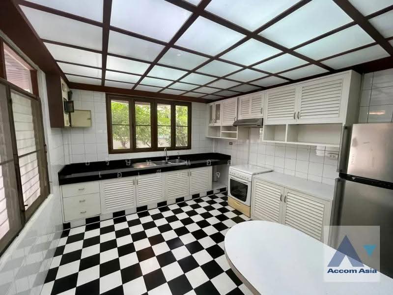 Home Office, Pet friendly 2 Bedrooms House for Sale in Ploenchit, Bangkok near BTS Ploenchit, กรุงเทพ, ลุมพินี, ปทุมวัน, กรุงเทพ, 300 ตร.ม., บ้านเดี่ยว ขาย, โดย บริษัท แอคคอม เอเซีย จำกัด, 500590576 - DDproperty.com