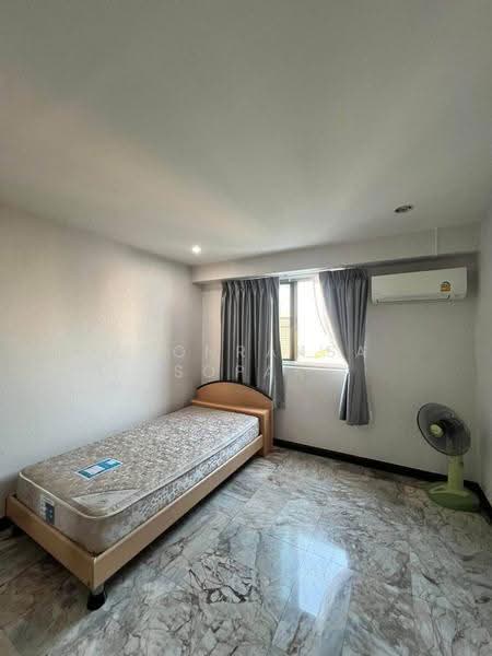 Royal Castle Sukhumvit, bangkok, 30 Soi Sukhumvit 39, Khlongtoei Nua, Watthana, Bangkok, 3 Bedrooms, 165 sqm, Condo For Rent, by Boonraksa Sopak, 500590587 - DDproperty.com