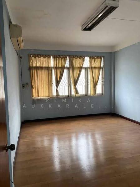 6-BR House, bangkok, Din Daeng, Bangkok, 6 Bedrooms, 450 sqm, Single Detached House For Sale, by Pemika Aukkaraleekul, 500590668 - DDproperty.com