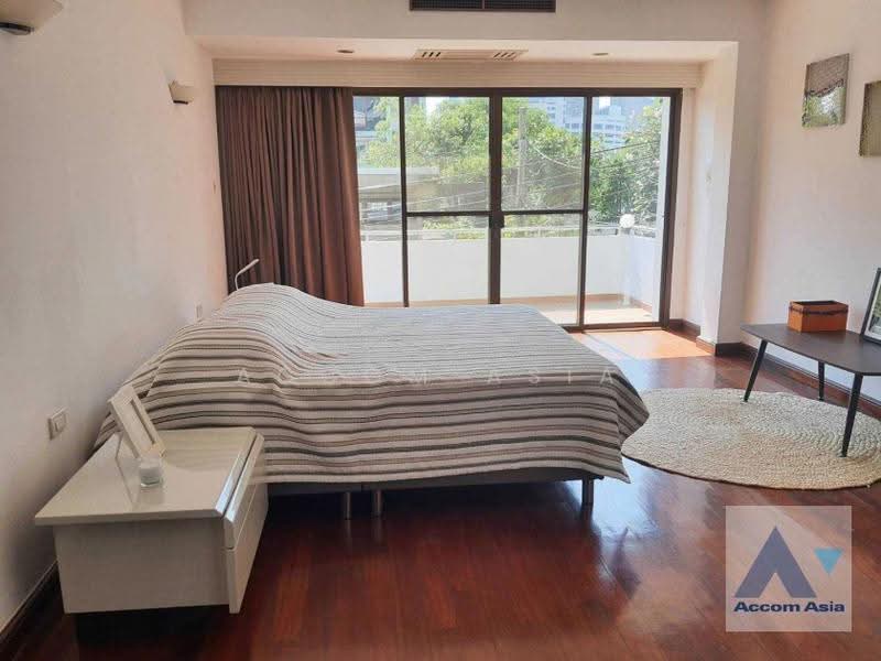 Fully Furnished, Pet friendly 3 Bedrooms House for Rent in Sukhumvit, Bangkok near BTS Phrom Phong, bangkok, Khlong Tan Nua, Watthana, Bangkok, 3 Bedrooms, 400 sqm, Single Detached House For Rent, by Accom Asia, 500590696 - DDproperty.com