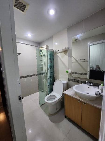 The Next Garden Suites, bangkok, 111 Soi Sukhumvit 52, Sukhumvit Road, Bang Chak, Phra Khanong, Bangkok, 2 Bedrooms, 62 sqm, Condo For Sale, by Pemika Aukkaraleekul, 500590728 - DDproperty.com