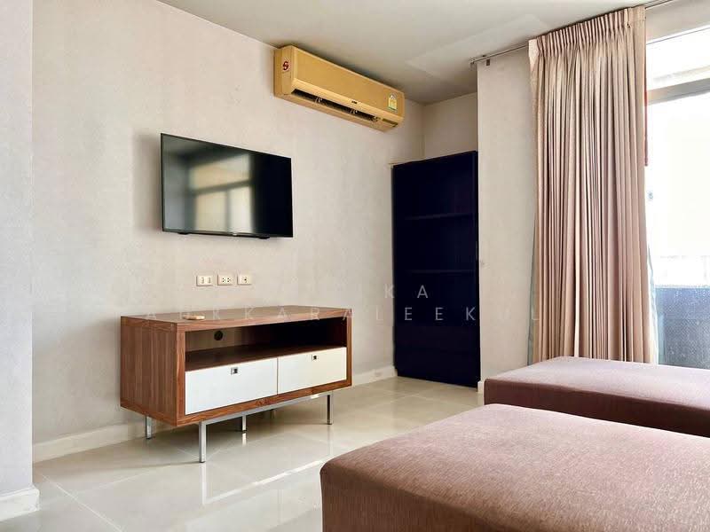 Sukhumvit City Resort : สุขุมวิท ซิตี้ รีสอร์ท, กรุงเทพ, 51 ซอยสุขุมวิท 11, คลองเตยเหนือ, วัฒนา, กรุงเทพ, 64 ตร.ม., คอนโด ขาย, โดย Pemika Aukkaraleekul, 500590774 - DDproperty.com