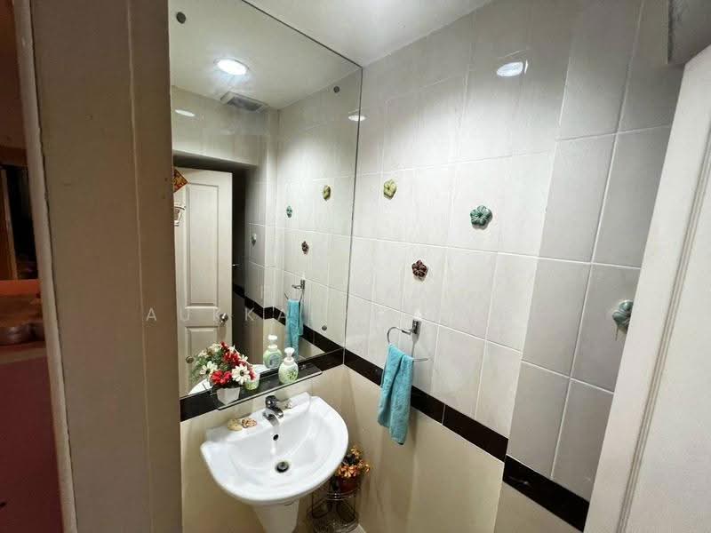 Baan Klang Muang Monte-Carlo : บ้านกลางเมือง มอนติ-คาร์โล, กรุงเทพ, ถนน หมู่บ้านกลางเมืองมอลติ-คาโล รัชวิภา, ลาดยาว, จตุจักร, กรุงเทพ, 84 ตร.ม., ทาวน์เฮ้าส์ ขาย, โดย Pemika Aukkaraleekul, 500590868 - DDproperty.com
