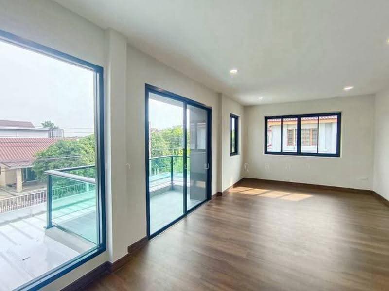 Chonlada Bangbuathong, nonthaburi, Bang Kruai - Sai Noi Road, Bang Bua Thong, Nonthaburi, 3 Bedrooms, 234 sqm, Single Detached House For Sale, by ชลิภา ชัยยะกุลภา, 500590909 - DDproperty.com