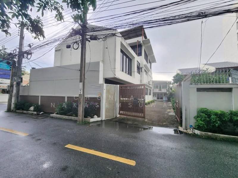 ออฟฟิศ/สำนักงาน เอกมัย_สุขุมวิท71, กรุงเทพ, สุขุมวิท, คลองตันเหนือ, วัฒนา, กรุงเทพ, 500 ตร.ม., สำนักงาน ขาย, โดย Chonlada Nakasemsuwan, 500590913 - ทำเลดี ถนน 2เลน สวนกันได้ ..ออกเอกมัย12 - DDproperty.com