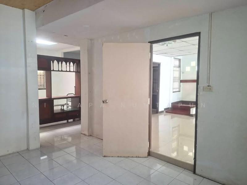 Baan Seri-Onnut, bangkok, Prawet, Bangkok, 3 Bedrooms, 200 sqm, Single Detached House For Sale, by Nichapa Nuntapun, 500590930 - DDproperty.com