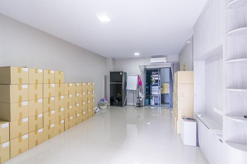 Baan Klang Muang Sukhumvit-Onnut, bangkok, Soi On Nut 70/1, Prawet, Bangkok, 3 Bedrooms, 115 sqm, Townhouse For Sale, by อดิเทพ ภระมรทัต, 500590936 - DDproperty.com