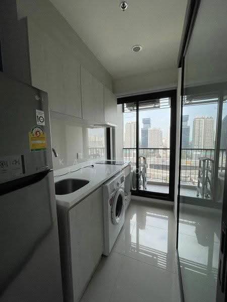 Life Asoke, bangkok, Asoke-Dindang Road, Bang Kapi, Huai Khwang, Bangkok, 1 Bedroom, 29 sqm, Condo For Sale, by Kanyapuk Tinanop, 500591123 - DDproperty.com